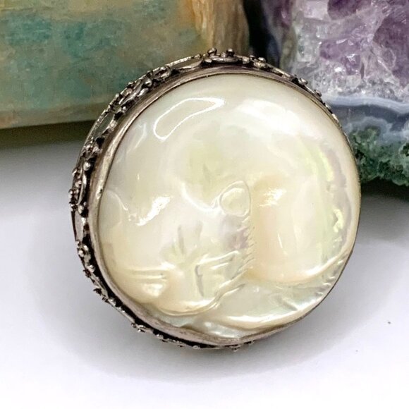 Curled Up Sleeping Cat Carved Mother of Pearl SARDA Sterling silver Ring J834 - Picture 5 of 9